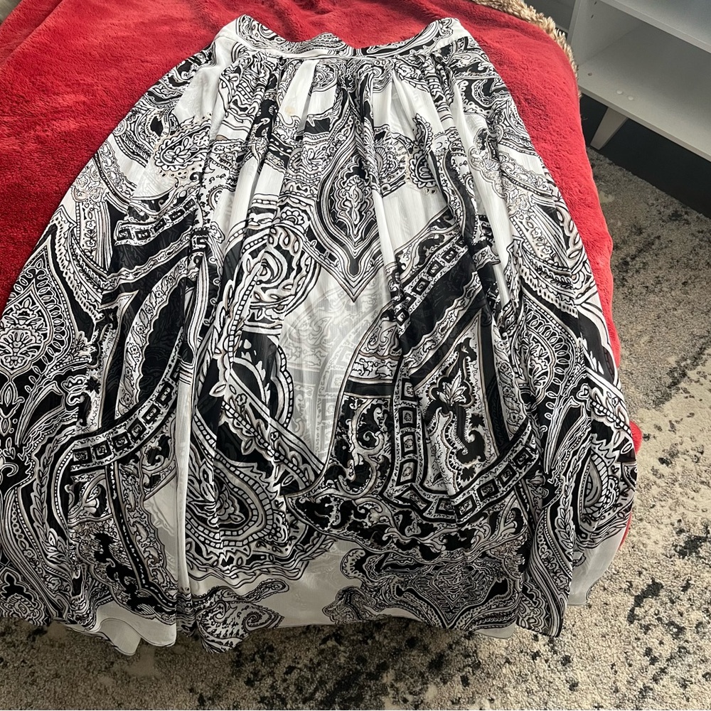 White House Black Market Black and White full A-Line Skirt